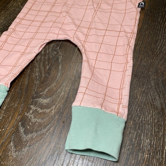 Romper‎ One piece Spring Easter Ruffle Pink Green Rags To Raches Outfit 2T - Picture 4 of 6